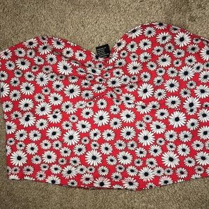 FLORAL CROP TOP.